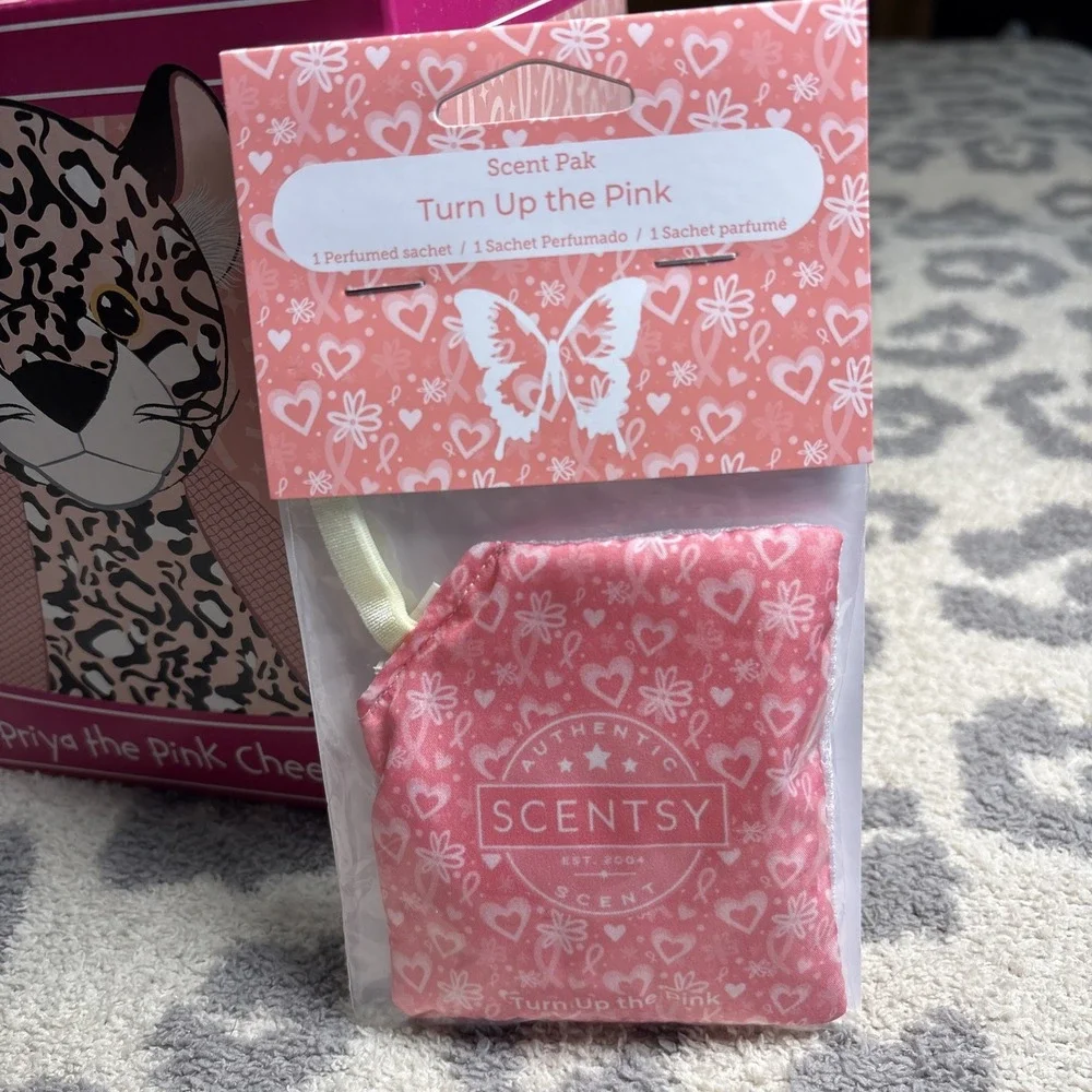 Priya The Pink Cheetah Scentsy Buddy Plush Retired, Turn Up Pink Scent Pack NEW